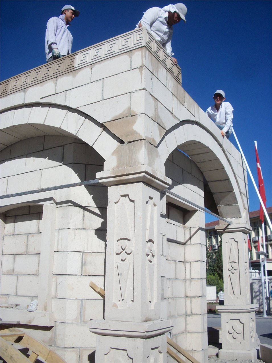 Saat Kulesi - Emirdağ Kent Meydanı Saat Kulesi 24