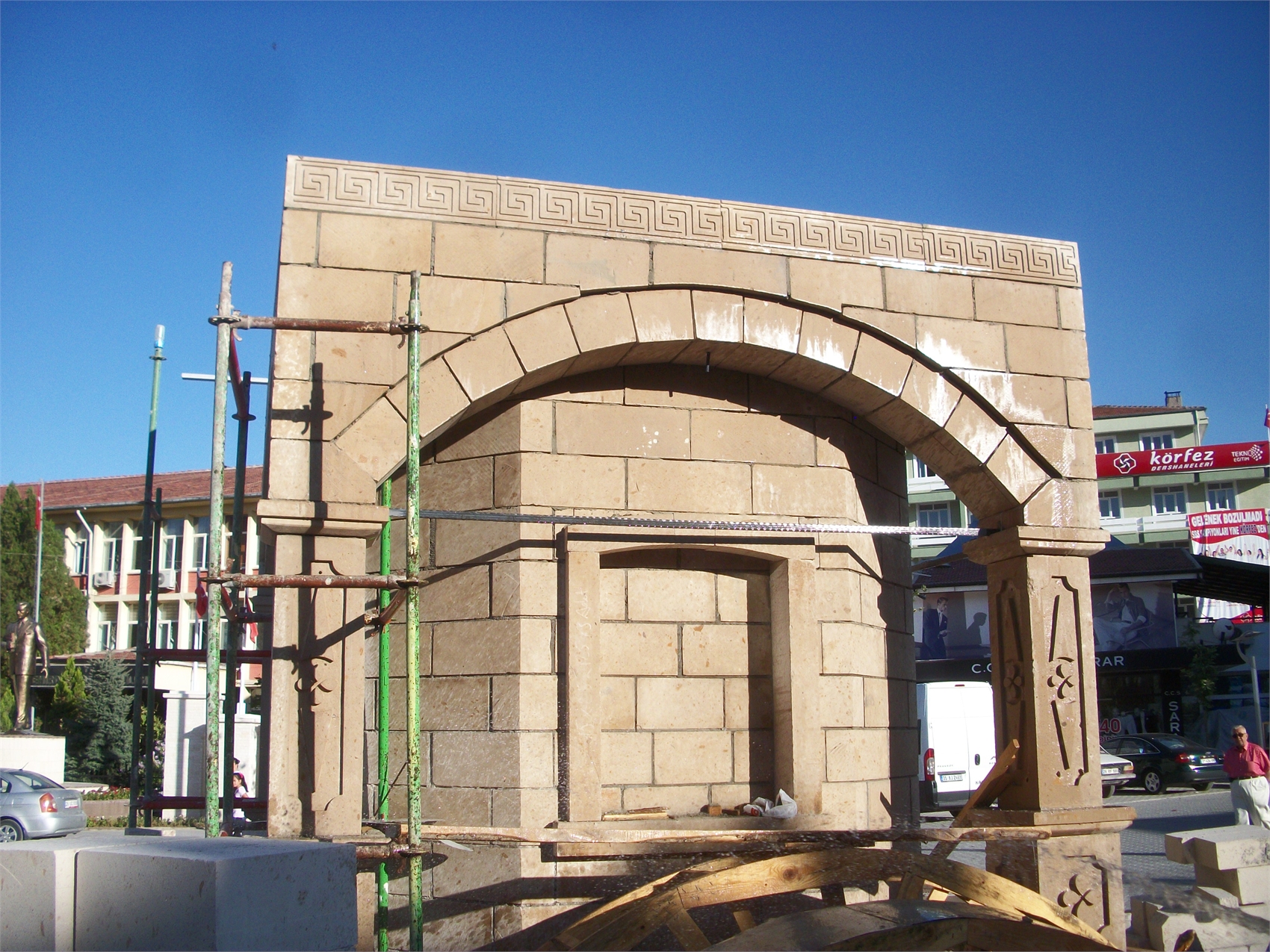 Saat Kulesi - Emirdağ Kent Meydanı Saat Kulesi 36