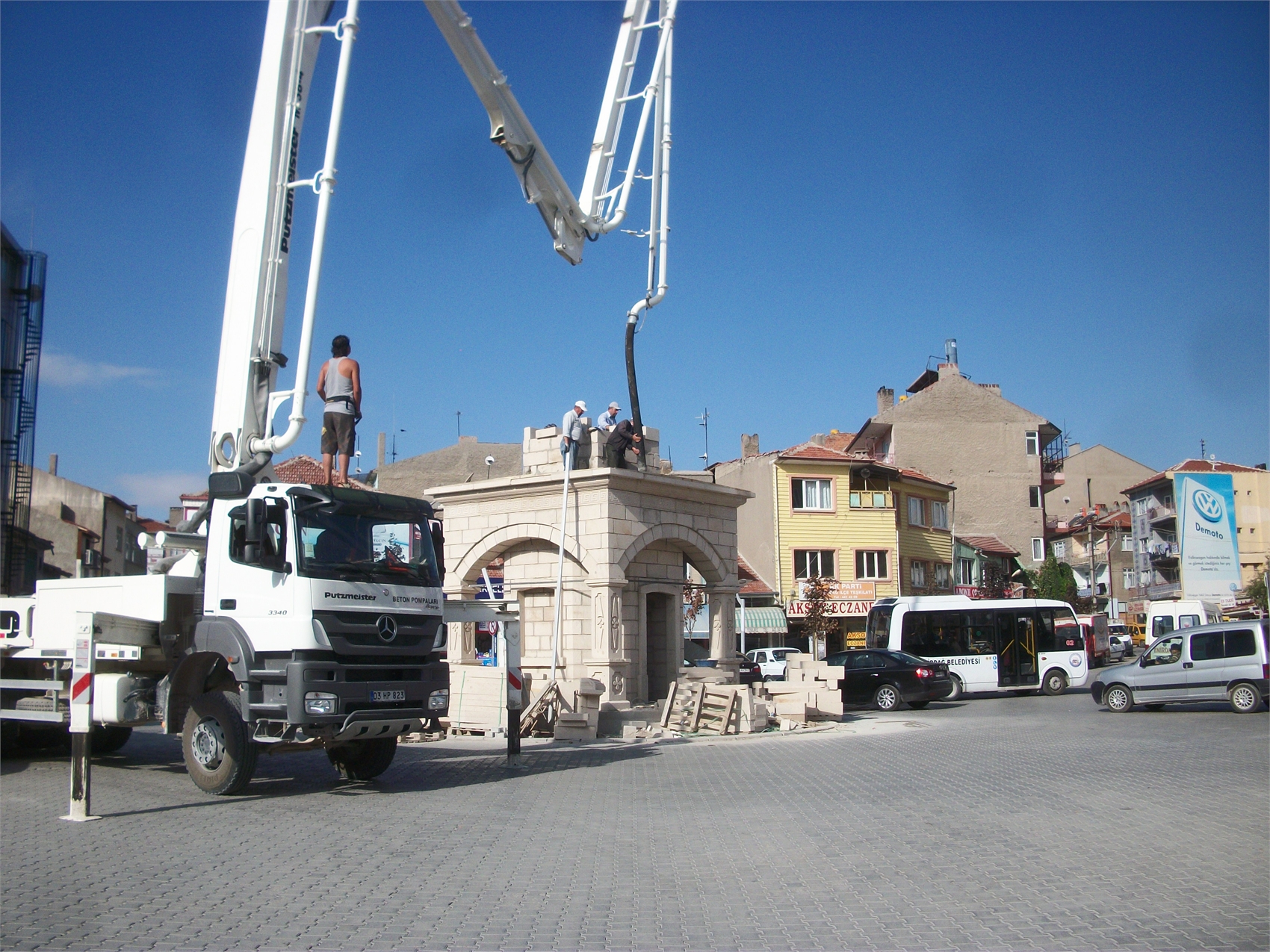 Saat Kulesi - Emirdağ Kent Meydanı Saat Kulesi 46