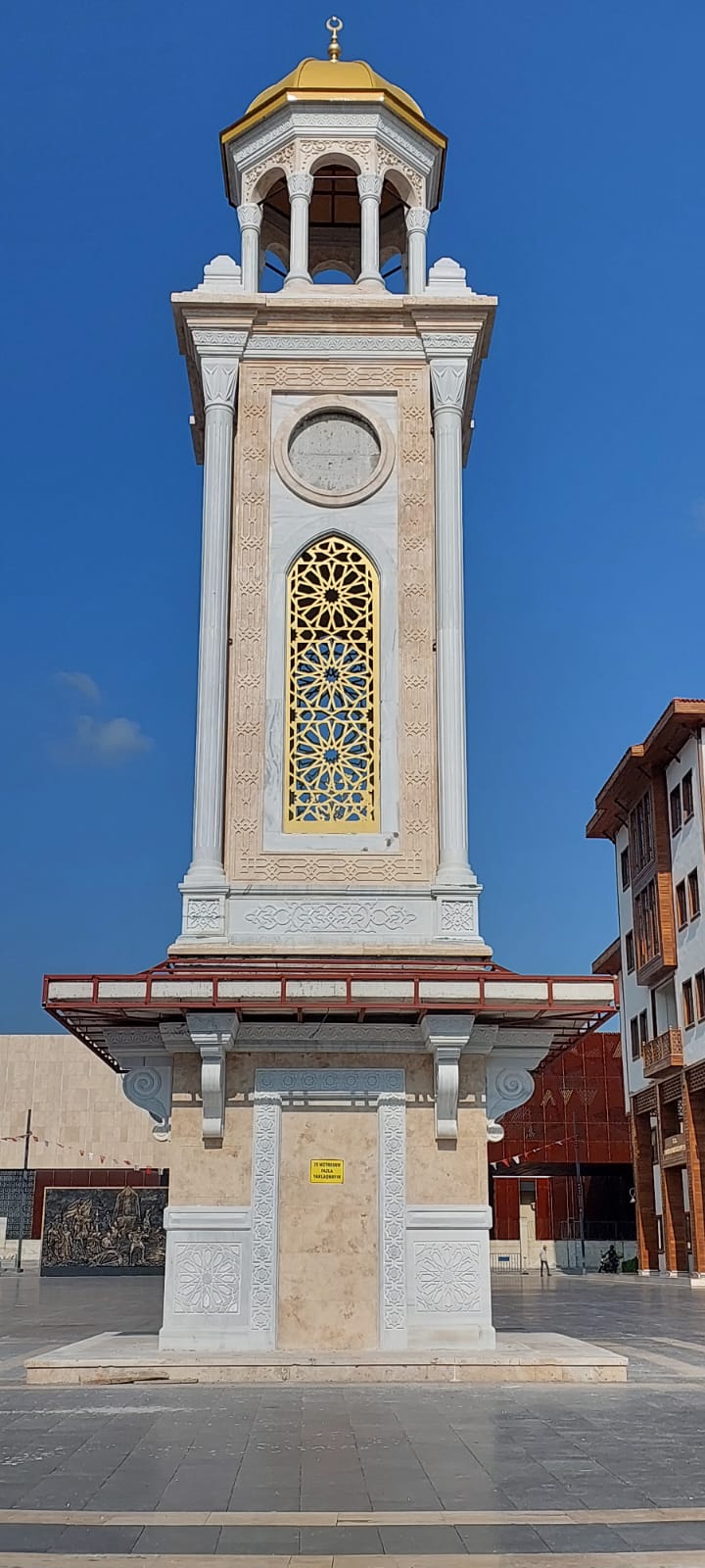 Saat Kulesi - Yunusemre Saat Kulesi 2