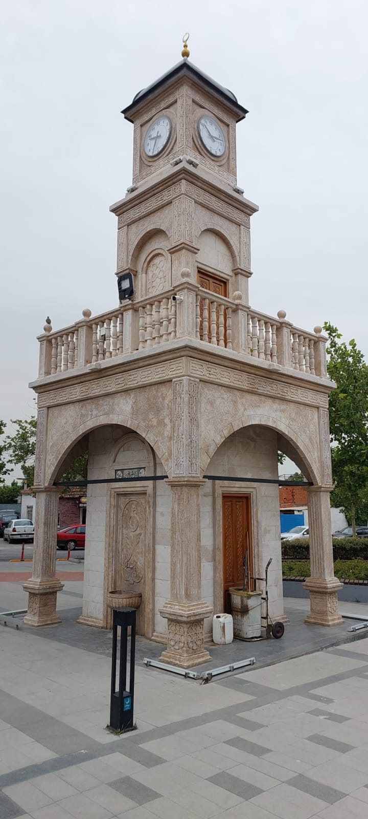 Aliağa Helvacı Saat Kulesi